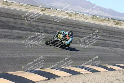 media/Jan-16-2026-CVMA Friday Practice (Fri) [[6f2bf47531]]/5-Racer 4-Trackday1/Session 2 (Bowl)/